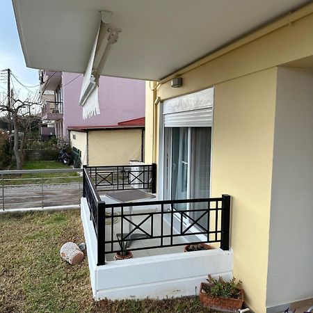 R Apartment Návpaktosz Kültér fotó