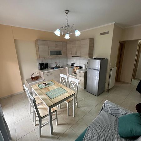 R Apartment Návpaktosz Kültér fotó