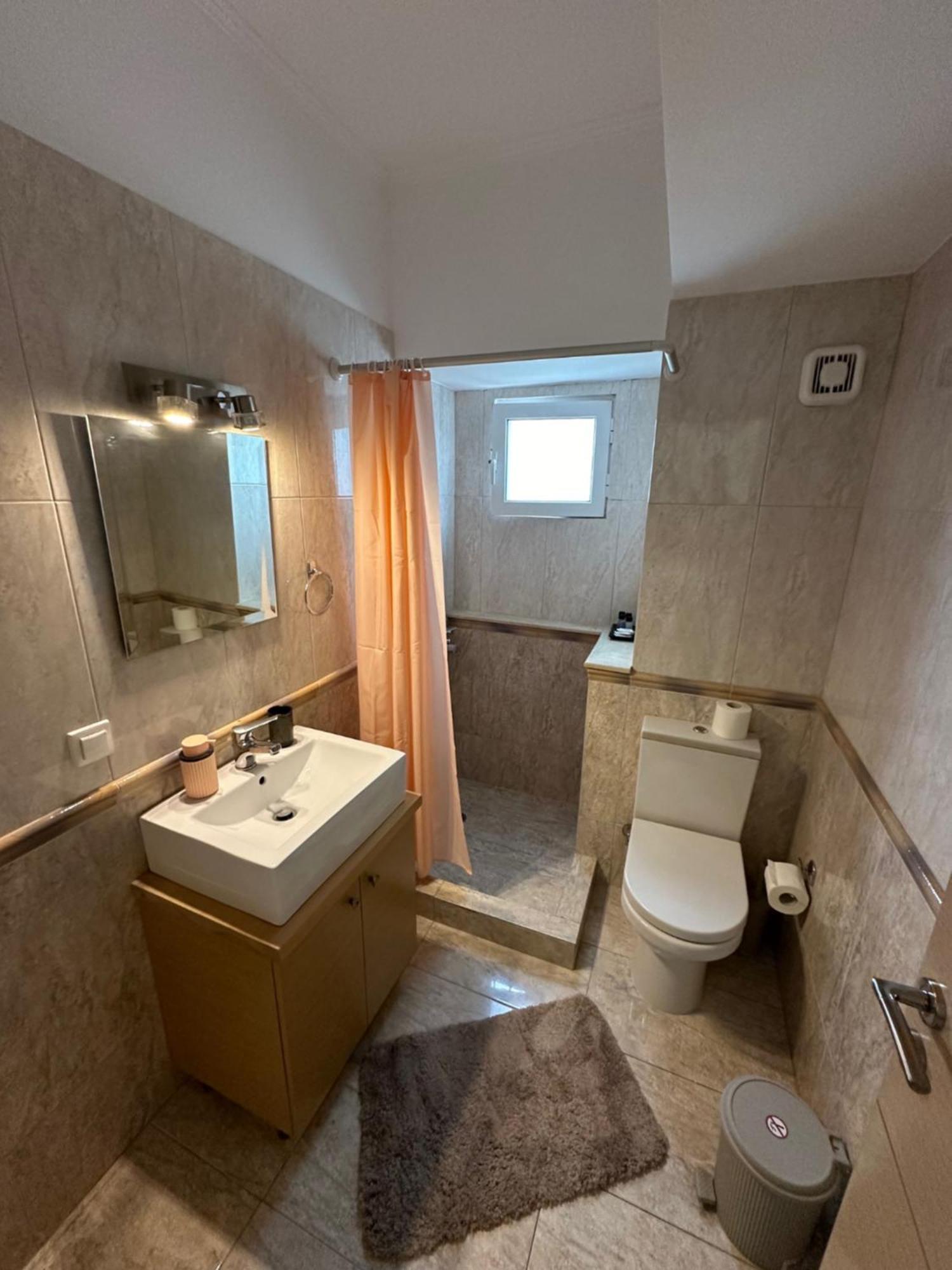 R Apartment Návpaktosz Kültér fotó